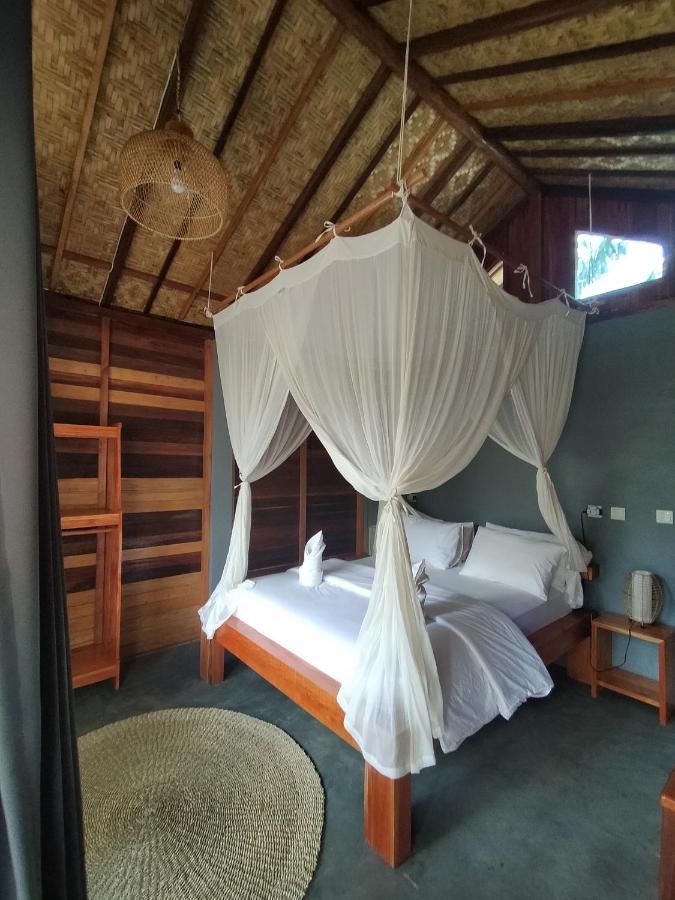 The Geckos Homestay Kelimutu Luaran gambar