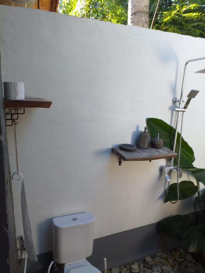 The Geckos Homestay Kelimutu Luaran gambar