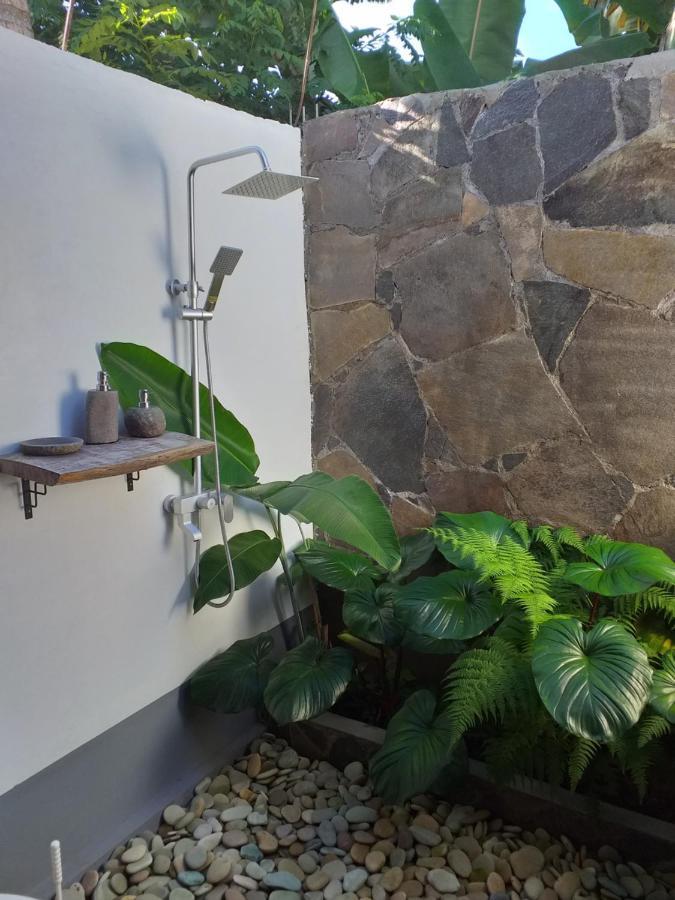 The Geckos Homestay Kelimutu Bilik gambar